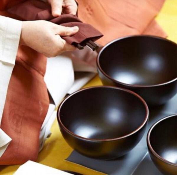 Experience the Art of Mindful Eating with Handcrafted Wooden Bowls - Image 3