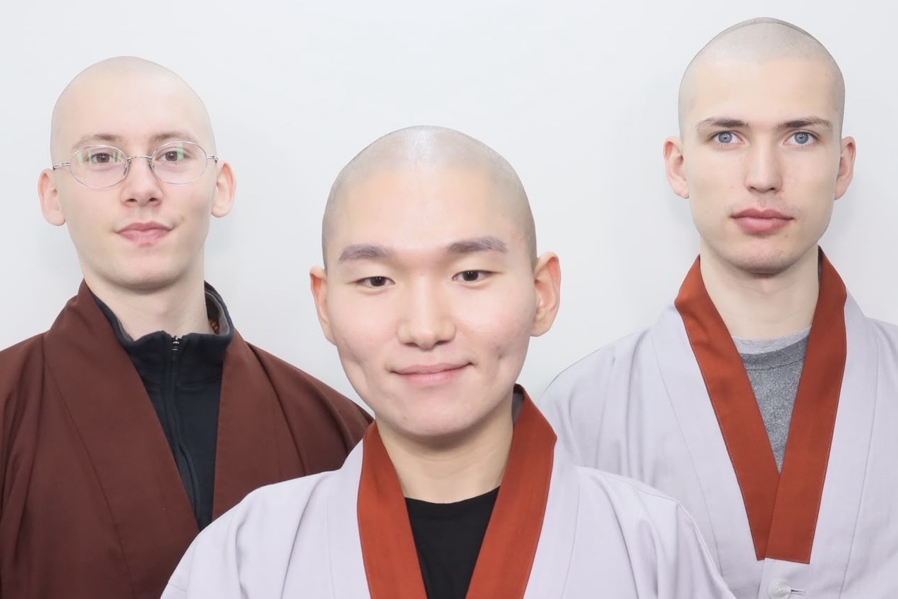 Dok Il Sunim and his Dharma Brothers